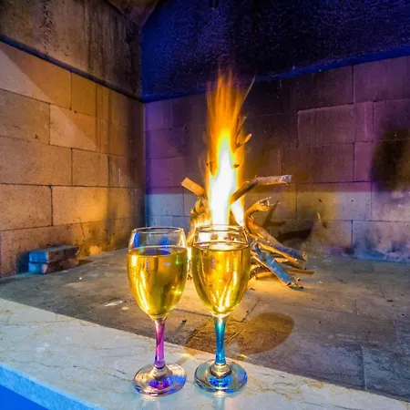 Marinela - Four Bedroom With Swimming Pool Feriehus