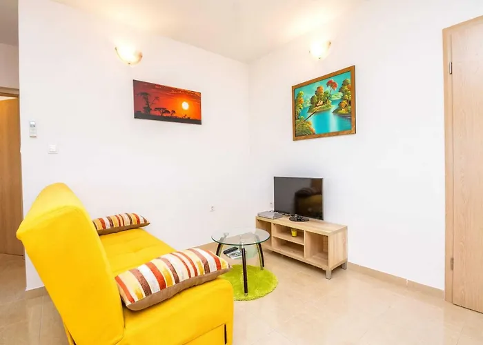 Holiday home Marinela - Four Bedroom With Swimming Pool Vodice