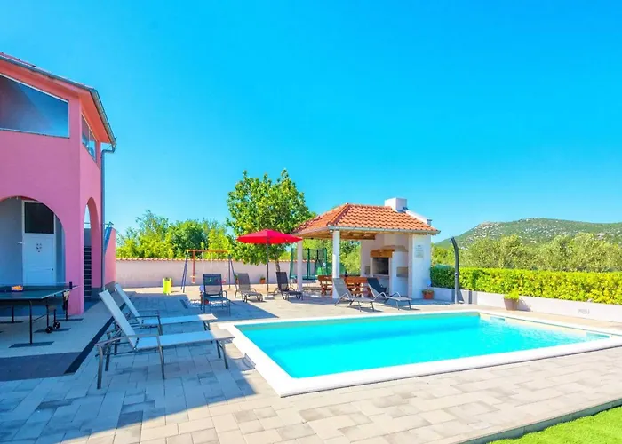 Marinela - Four Bedroom With Swimming Pool * Vodice