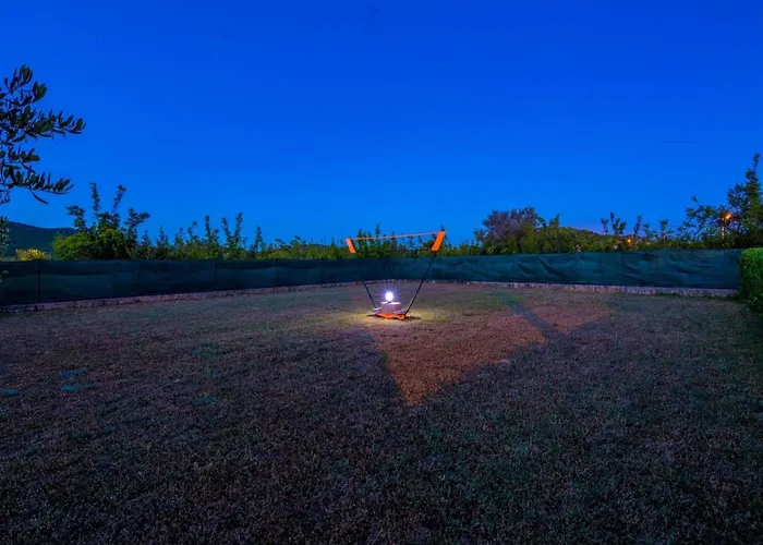 Vakantiehuis Marinela - Four Bedroom With Swimming Pool Vodice