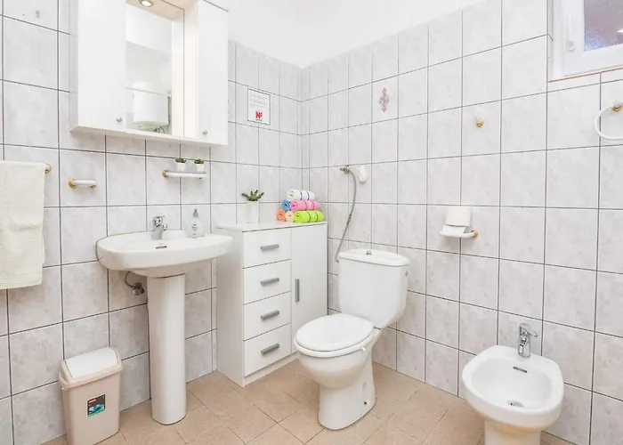 Marinela - Four Bedroom With Swimming Pool *